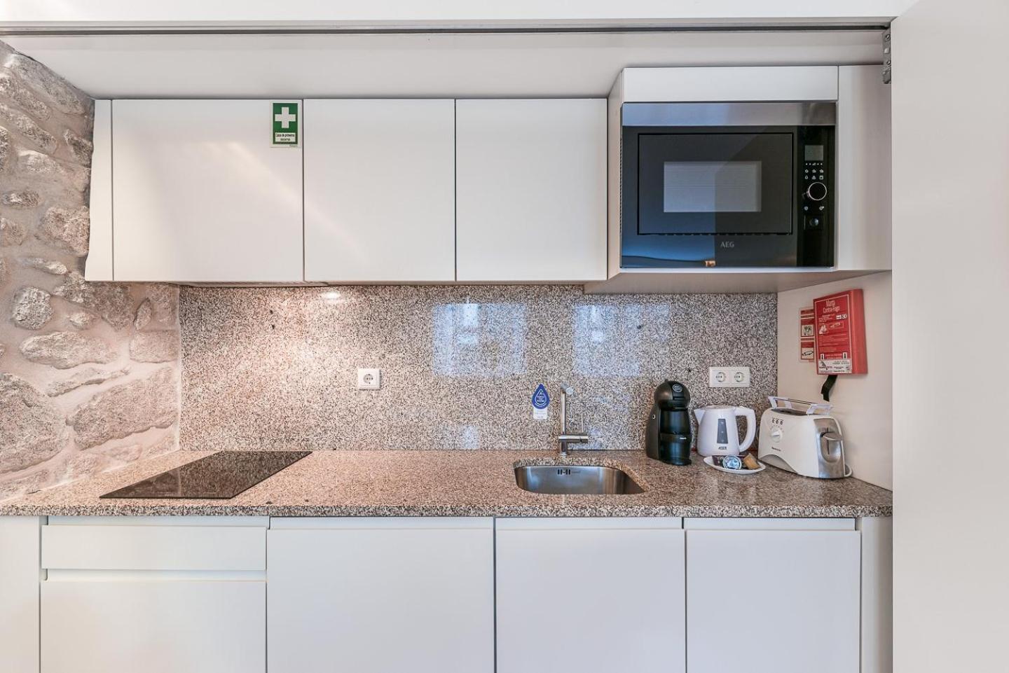 Guestready - The New Yellow Ledbetter Oporto
